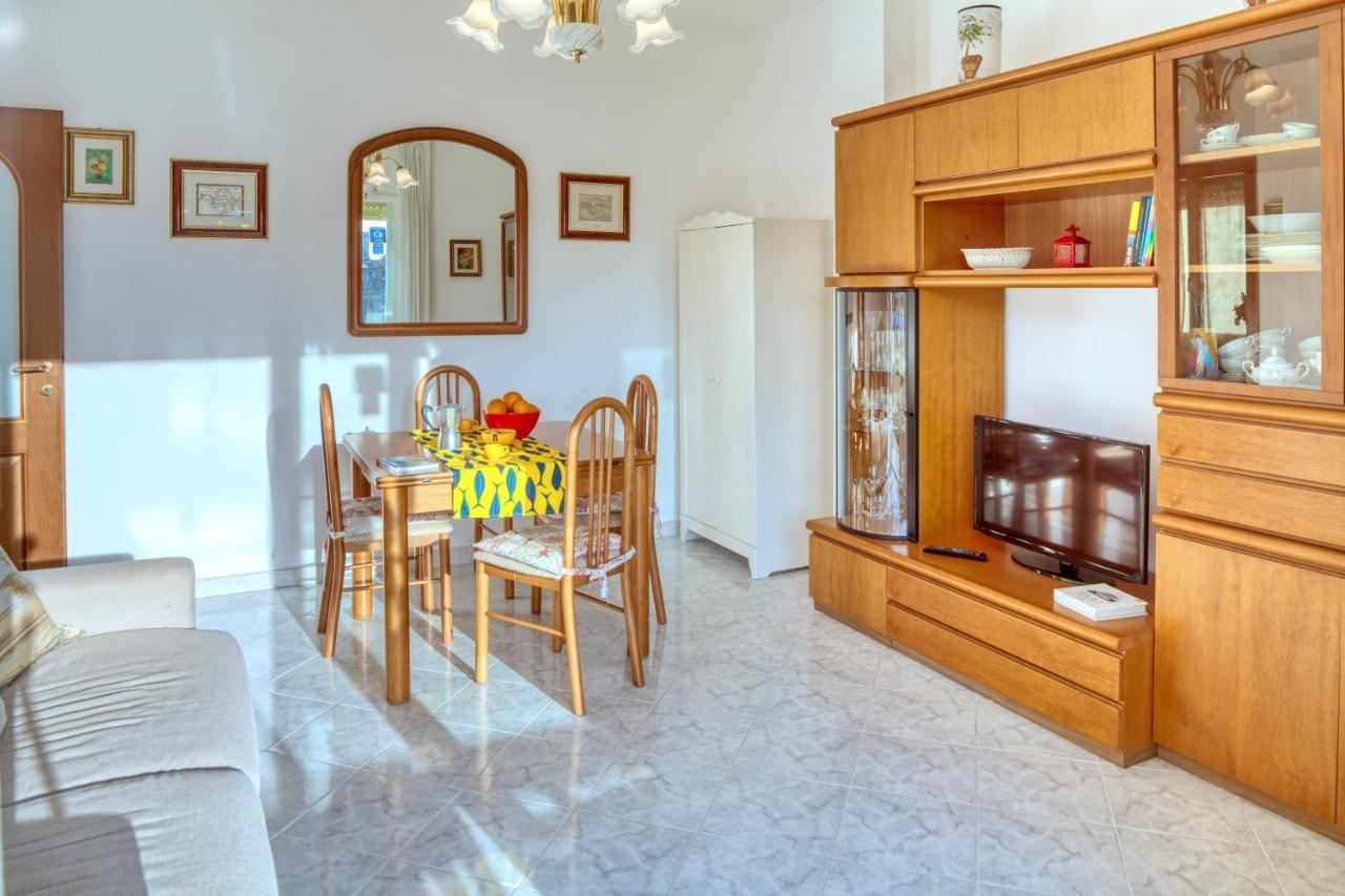 Elena House Apartment Levanto Bagian luar foto