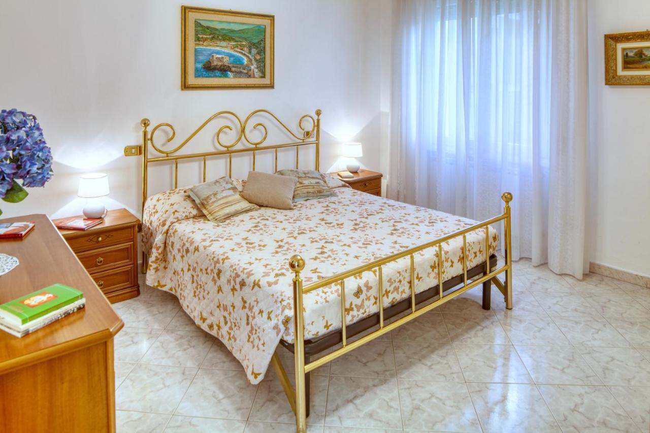 Elena House Apartment Levanto Bagian luar foto